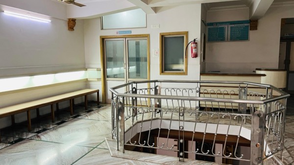 Waiting Area 4